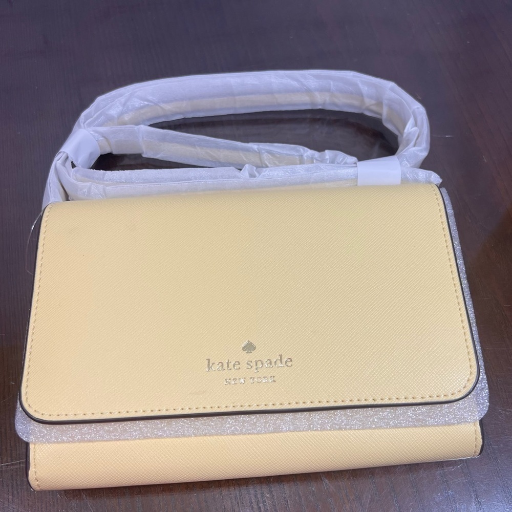KATE SPADE NEW YORK DANA WALLET ON A STRING. BUTTER (yellow) NWT